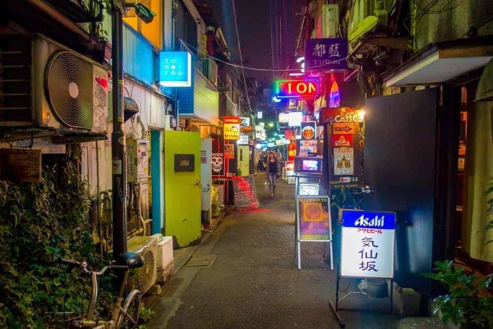 Golden Gai Shinjuku Tokyo 4 days in Tokyo itinerary 