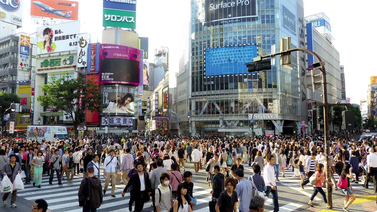 shibuya scramble crossing Tokyo 4 days in Tokyo itinerary 